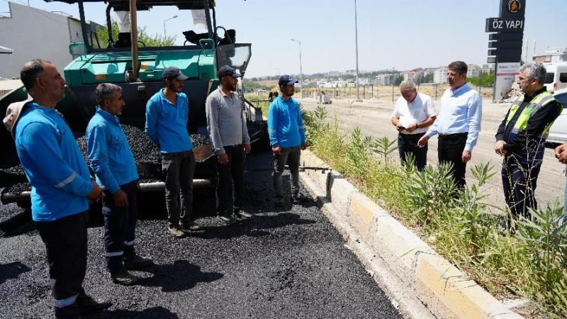 Adıyaman Belediye Başkanı Tutdere, Şehirdeki Yol Yapım Çalışmalarını Yerinde İnceledi