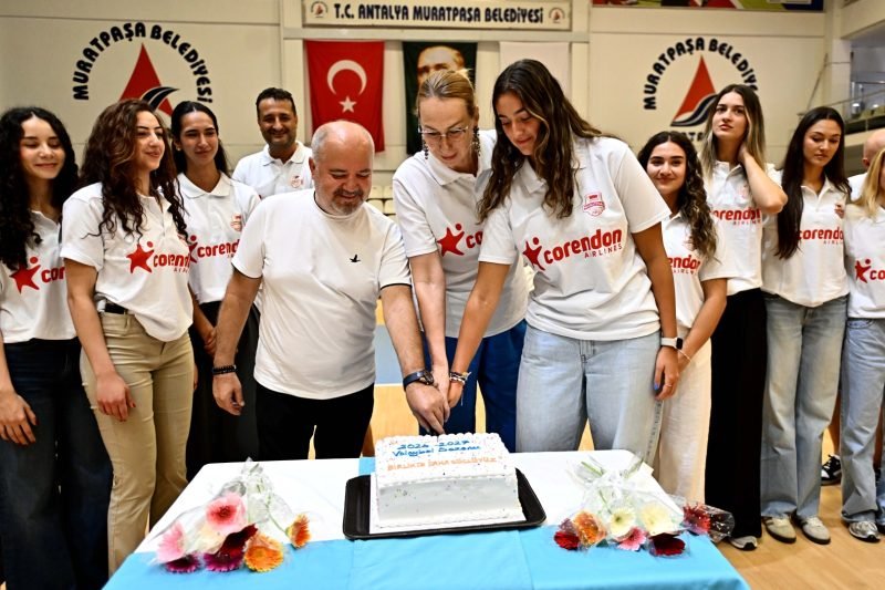 Muratpaşa'nın Sultanları Yeni Sezona Hazırlanıyor