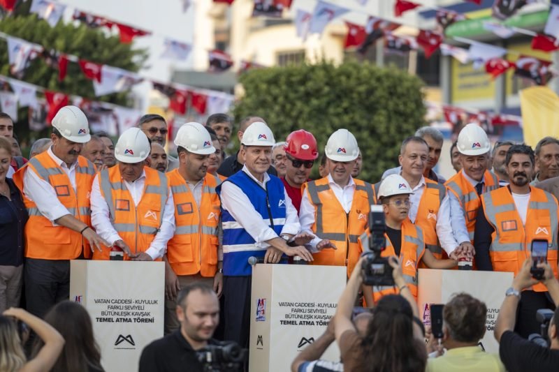 Mersin'de Ulaşım Ağı Genişliyor: Vatan Caddesi-Kuyuluk Kavşağı'nın Temeli Atıldı