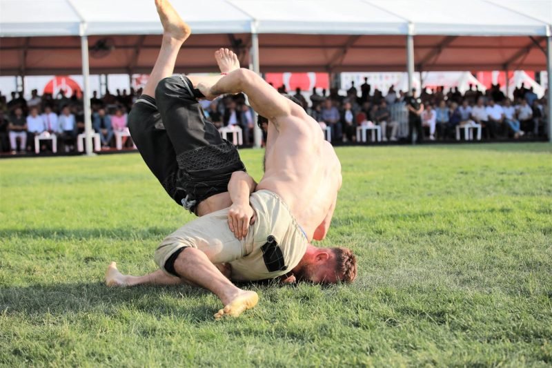 Keçiören'de Geleneksel Karakucak Güreşleri ve Dünya Şampiyonası 14 Ağustos'ta Başlıyor