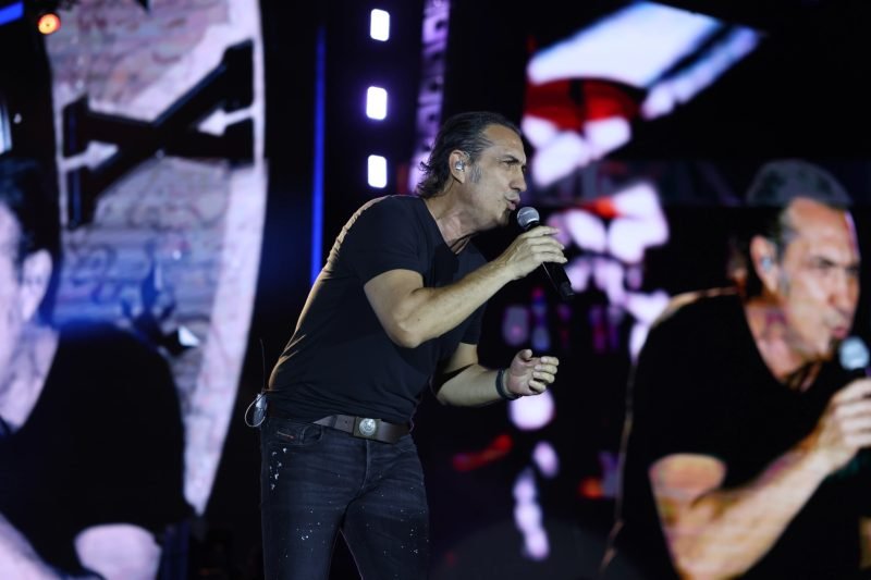 Kıraç, Konya Kültür Yolu Festivali Sahnesinde Müzikseverlerle Buluştu