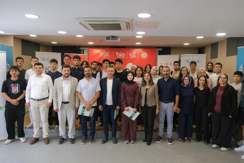 Kocaeli'de Gençlere Yönelik "Geleceğin Meslekleri Bilim Kafe" Etkinlikleri Başladı