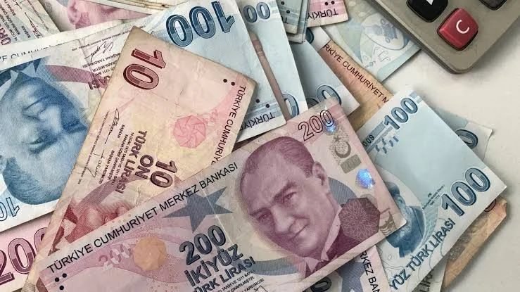 Üniversite öğrencilerine aylık 13 bin 750 lira burs desteği