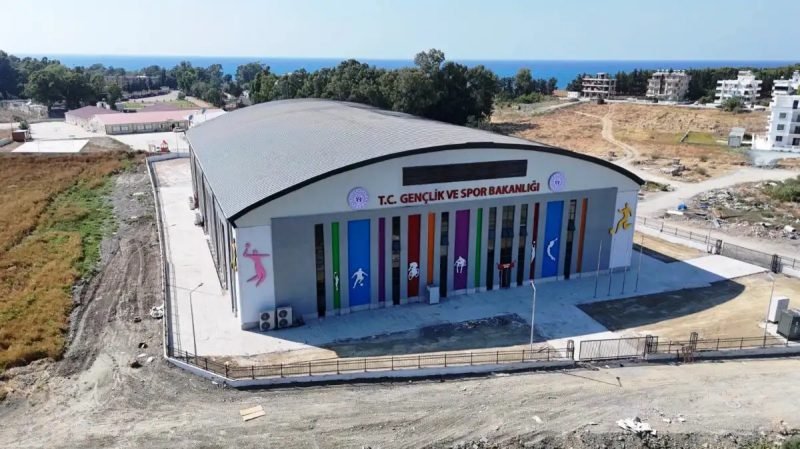 Arsuz'a 1000 kişilik spor salonu
