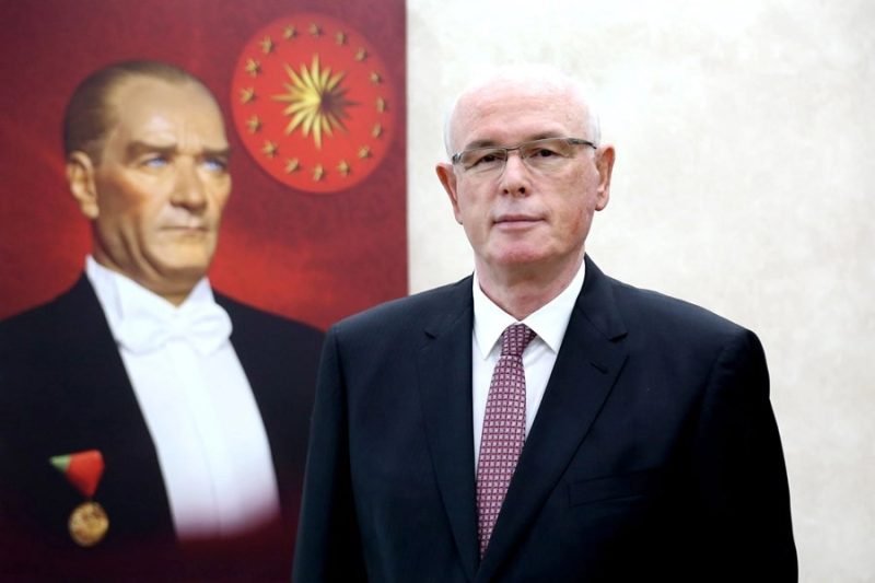 Kazım Kurt CHP'den İstifa Etti: "Mücadeleye Yeni Bir Siyasi Platformda Devam Edeceğiz"