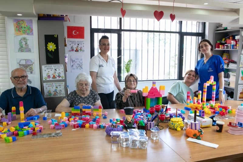 Gülümse Alzheimer Yaşam Merkezi: Hastalara Umut, Yakınlara Nefes