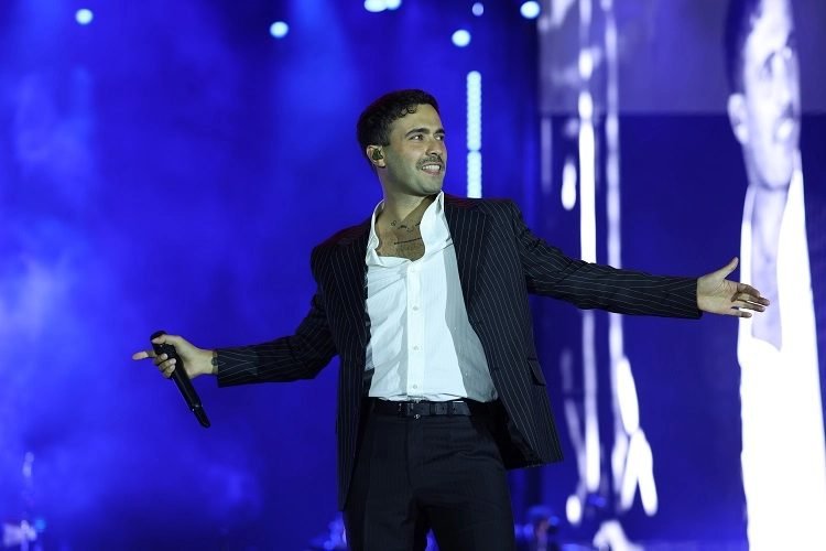 Mert Demir, Konya'da Binlerce Kişilik Dev Konser Verdi