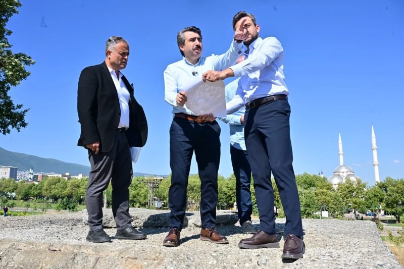 Yıldırım'da Hacivat Mahallesi'ne Yeni Ulaşım Aksları Kazandırılıyor