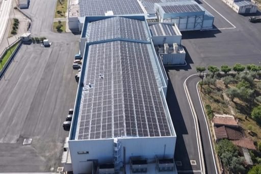 Kallimanis, Üretim Tesislerinde Güneş Enerjisine Geçiyor